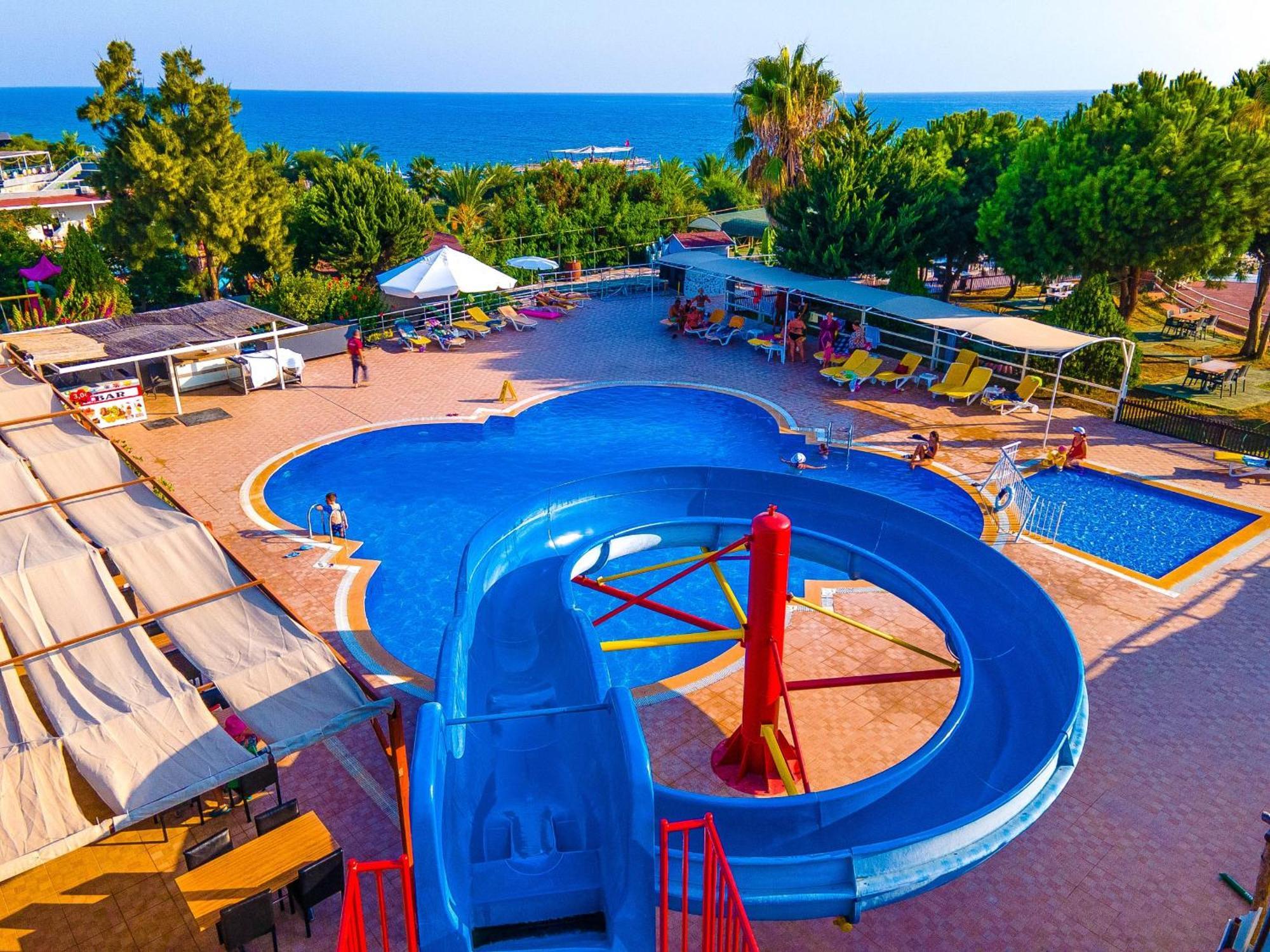 Elysium Elite Hotel & Spa Kızılot Εξωτερικό φωτογραφία