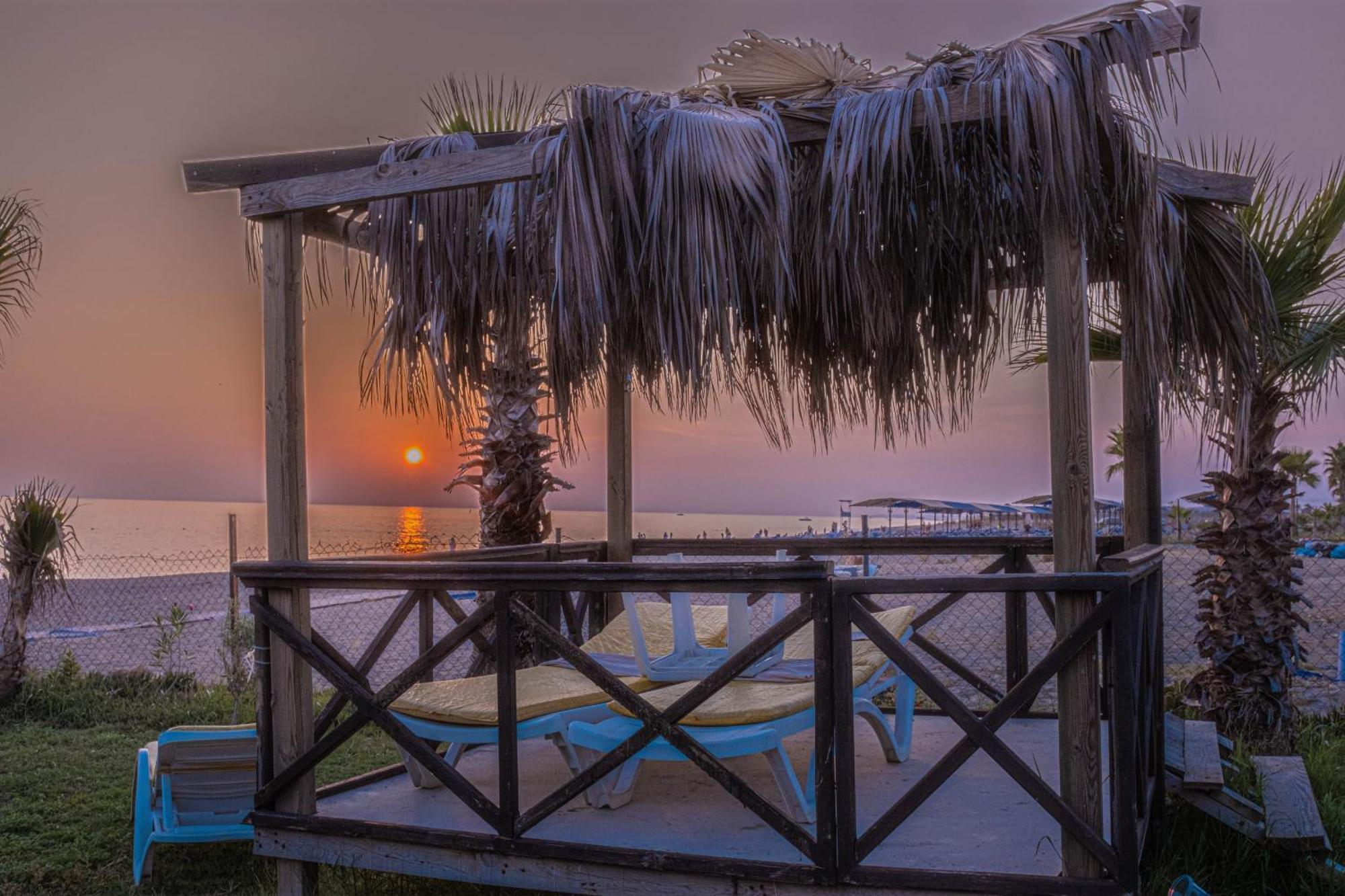Elysium Elite Hotel & Spa Kızılot Εξωτερικό φωτογραφία